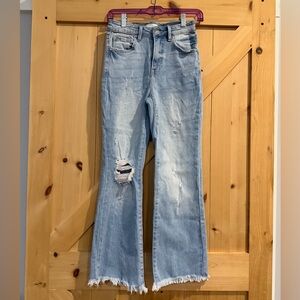 Risen High-Rise Crop Bootcut Frayed Jeans-Light